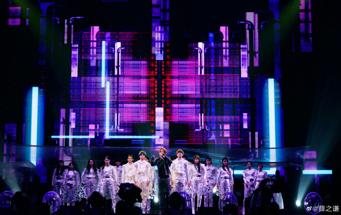 这两天 给你添麻烦了 衢州 这是个大雨也浇灭不了的 温暖的城市 感谢所有人  承蒙关照🙏 ​​​