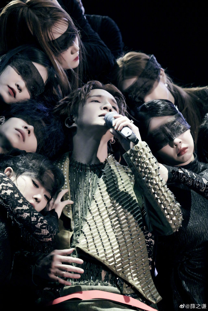 济南x2 收工  承蒙关照～  我是夏雨荷 大家 晚安啦 ​​​